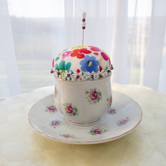 Classic Teacup And Saucer Pincushion Upcycled FTD Teacup And Saucer NWOT - Picture 6 of 15